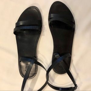 Urban Outfitters | Black Leather Sandals